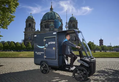 Rekord szybkości dostaw Amazon w Niemczech: 500 mln szybkich dostaw Prime w 2025 r.