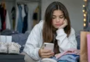 Influencerzy i algorytmy coraz częściej uruchamiają zakupy niemieckich nastolatków