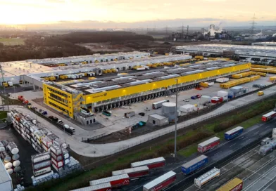 DHL zwiększa przepustowość centrum paczkowego w Kolonii do 50 tys. przesyłek na godzinę