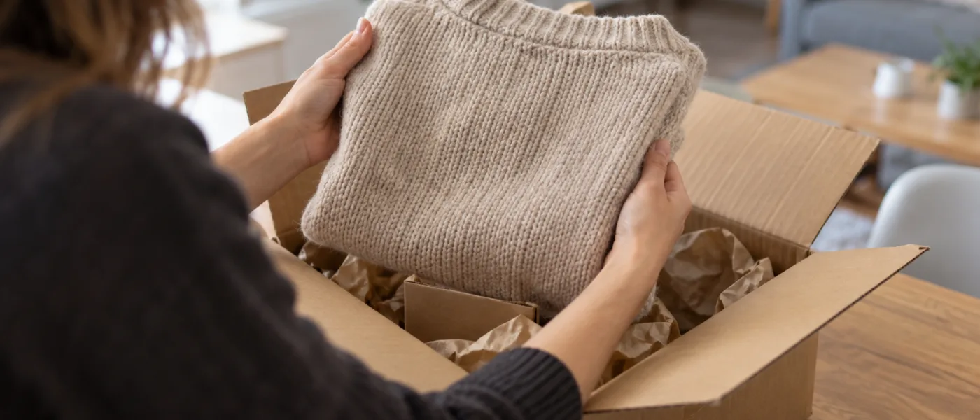 Klient zatrzymuje towar, sprzedawca płaci. Kiedy zwrot bez odsyłania na Amazon się opłaca